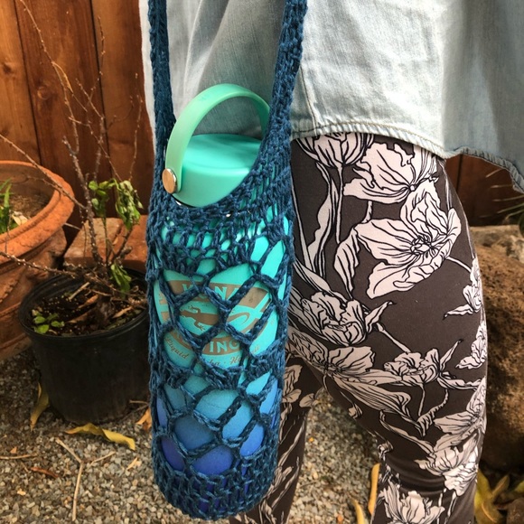 handmade Handbags - Crossbody water bottle holder / sling